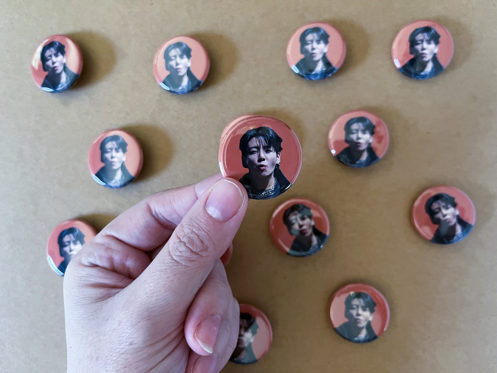 Jungkook Hooligan/2.0 1.25" Button