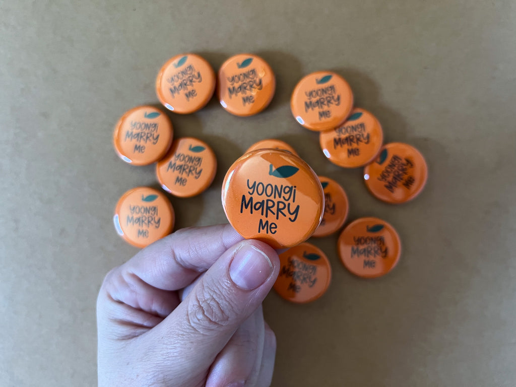 Yoongi Marry Me 1.25" Button